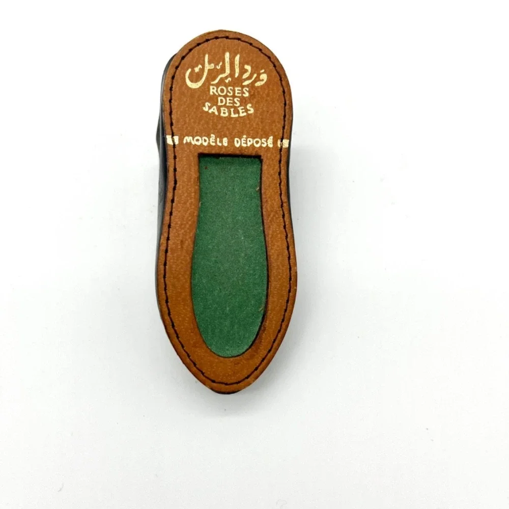Roses Des Sables‎ Vintage Leather Model Shoe Match Holder Novelty Gift Decor